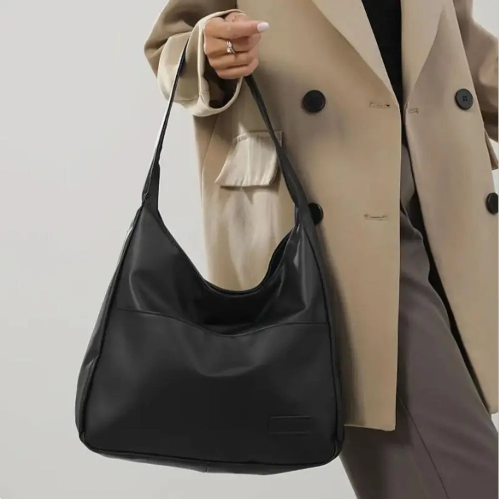 Marilyn - Sac bandoulière hobo en cuir végétalien