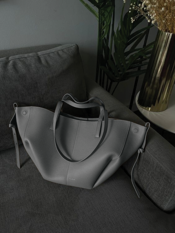 Caroline - Cabas structuré oversize en cuir