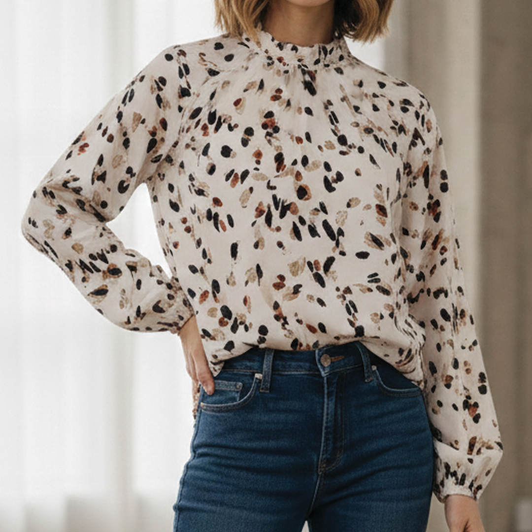 Mia - Vintage Blouse with Ruffles