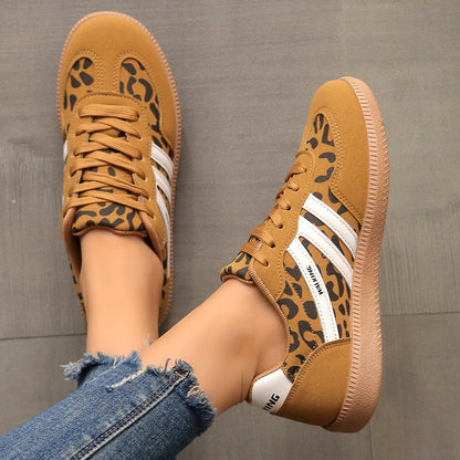 Velia | Orthopaedic Trainers