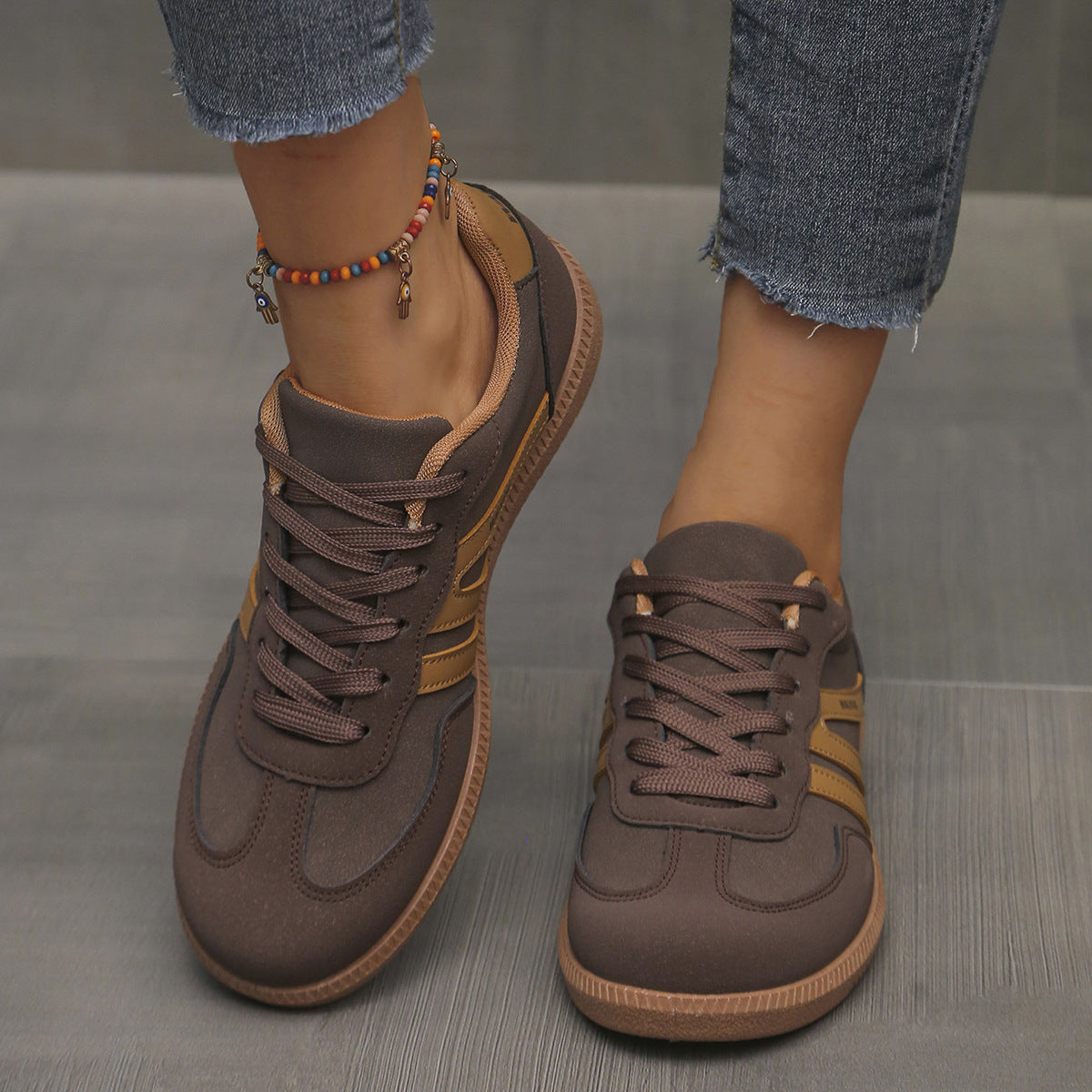 Velia | Orthopaedic Trainers