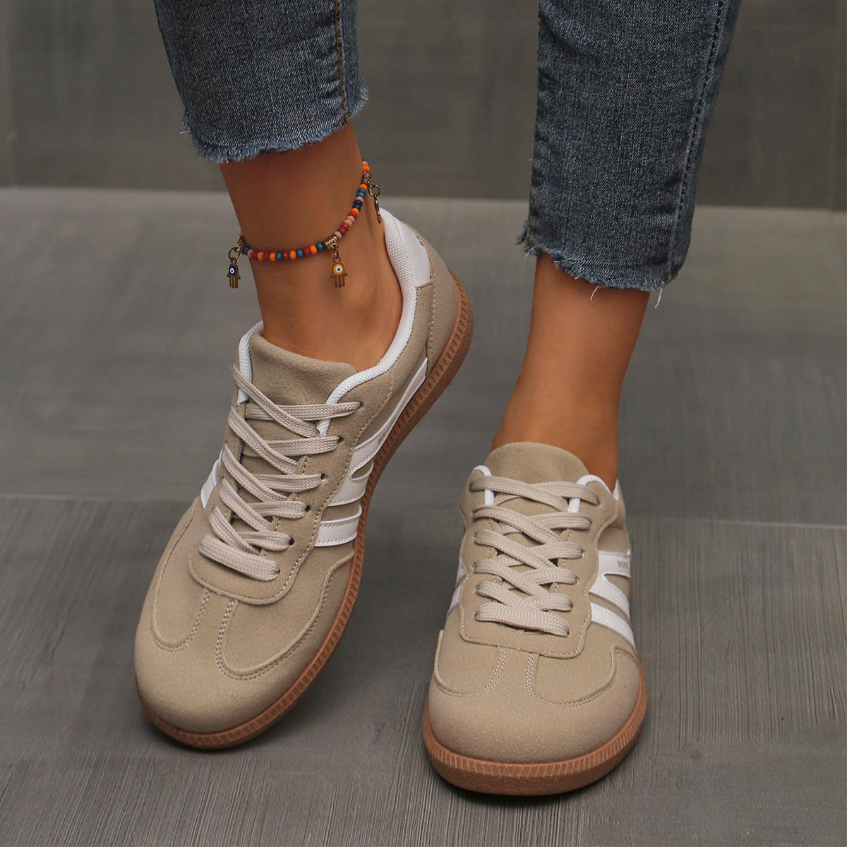 Velia | Orthopaedic Trainers