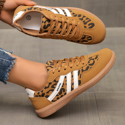 Velia | Orthopaedic Trainers