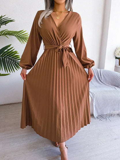 Ellie - V-Neck Maxi Dress