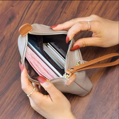 Anne - Pochette à bracelet en cuir végétalien
