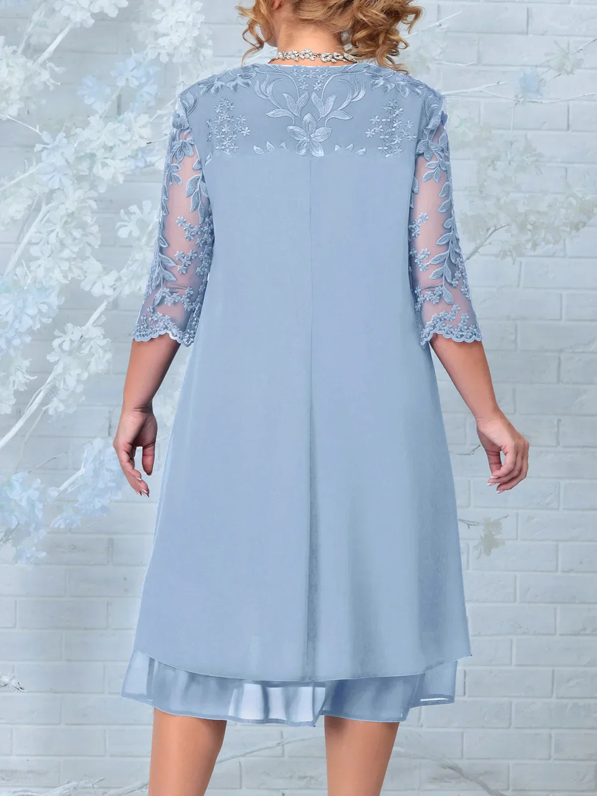 Robe de banquet brodée Theresa – Grandes tailles