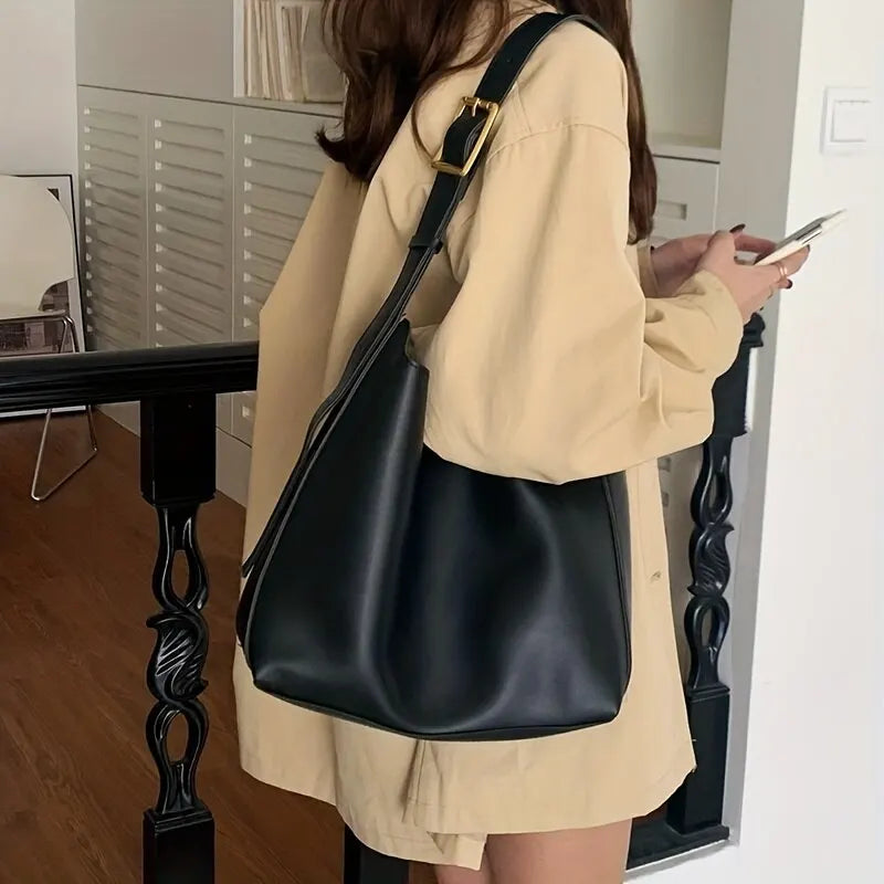 Aria - Sac bandoulière minimaliste en cuir végan