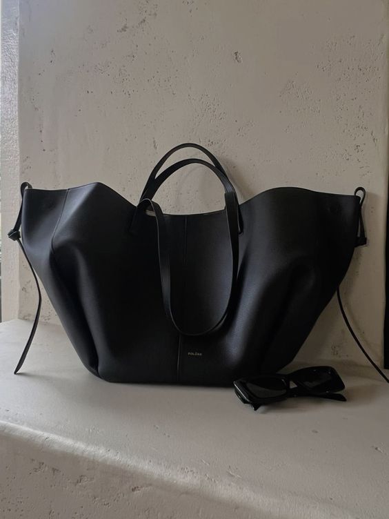 Caroline - Cabas structuré oversize en cuir